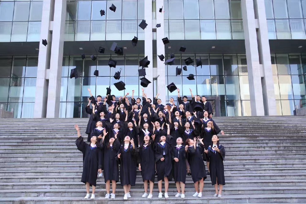 老師，您辛苦啦！