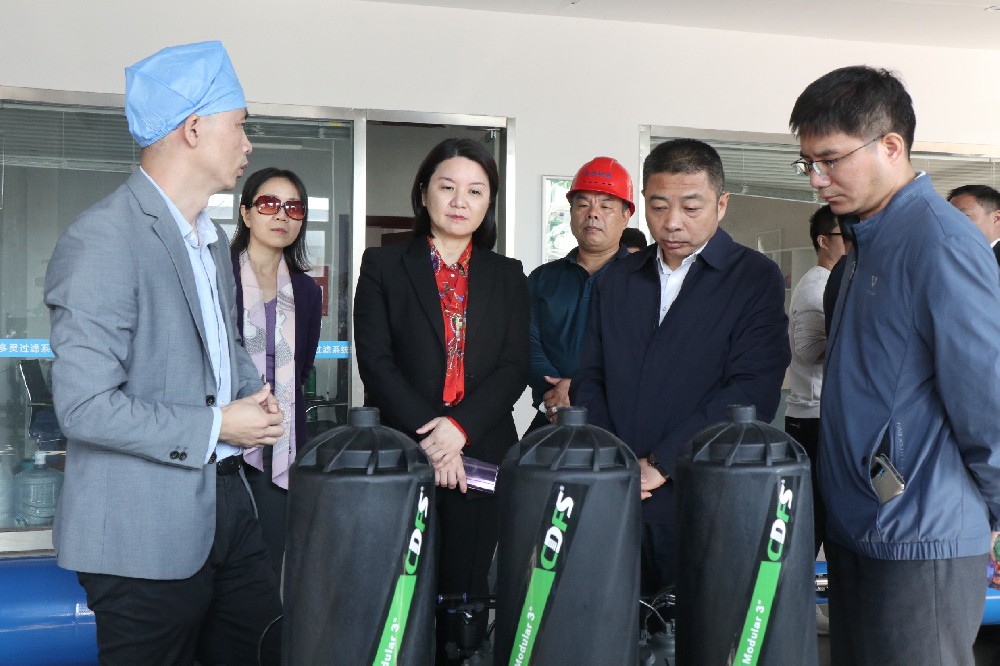 省商務(wù)廳帶隊(duì)來(lái)園調(diào)研，多靈又添新動(dòng)能！